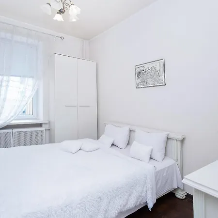 Романовская Слобода 16 Apartament *